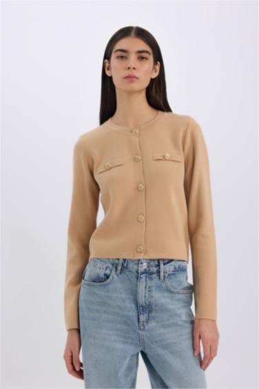 Regular Fit Bisiklet Yaka Basic Düz Altın Metal Düğmeli Triko Hırka