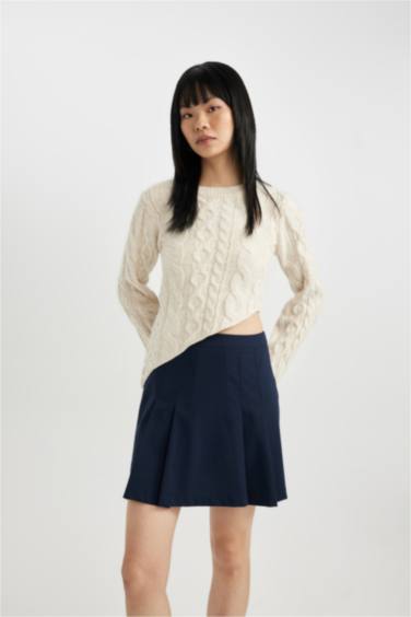 Slim Fit Dar Kesim Bisiklet Yaka Triko Kazak