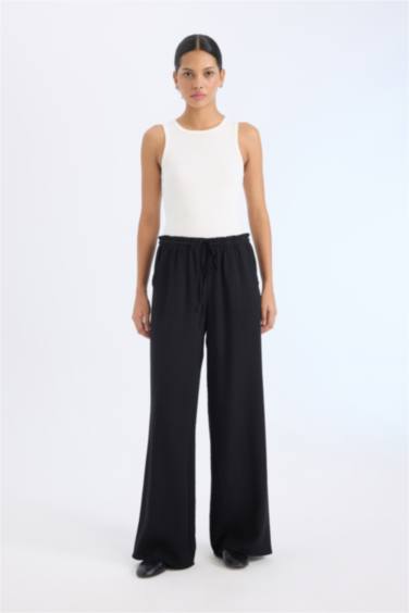 Pantalon droit large à taille haute avec poches