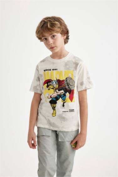 تي شيرت ولادي نص كم قصة عادية بياقة مستديرة من مارفل كوميكس