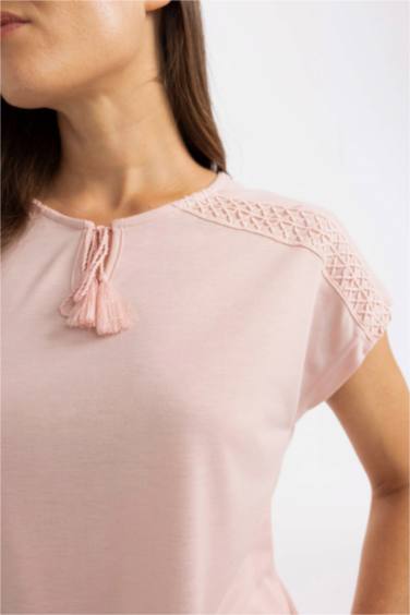 تيشيرت نص كم قطن قصة عادية مطبوع