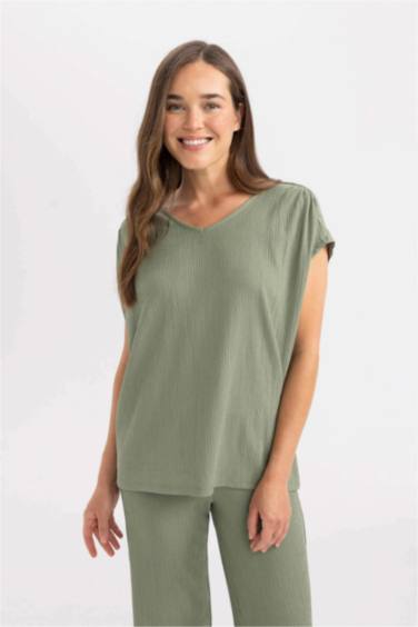 V Neck Crepe Short Sleeve T-Shirt