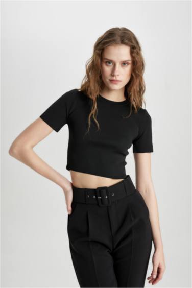 بلوز صوف سليم فيت بياخة مستديرة