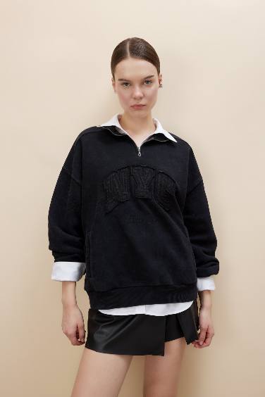 Oversize Fit Yarım Fermuarlı Baskılı Kalın Kumaş Yıkamalı Soluk Efektli Sweatshirt