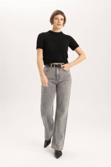 Fitted Crew Neck Short Sleeve Knitted Pullover