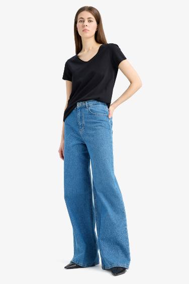 Regular Fit V Neck Basic T-Shirt