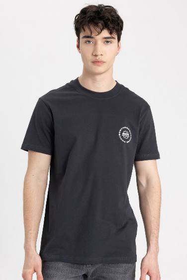 Slim Fit Crew Neck Printed Short Sleeve T-Shirt