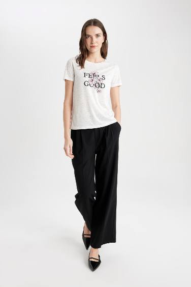 Regular Fit Bisiklet Yaka Çiçekli Kısa Kollu Tişört