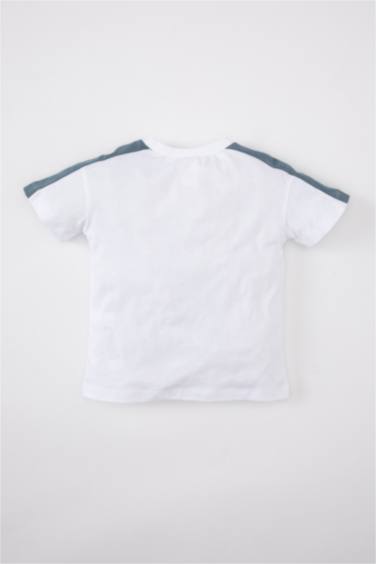 تيشيرت نص كم ولادي رياضي قصة عادية برقبة مستديرة