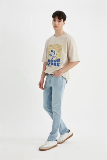 Comfort Fit Crew Neck Printed Short Sleeve T-Shirt