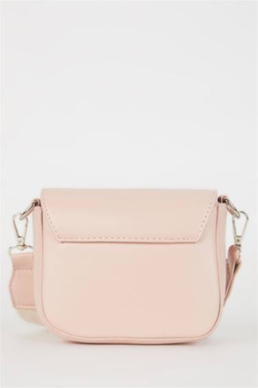 شنطة كروس بناتي