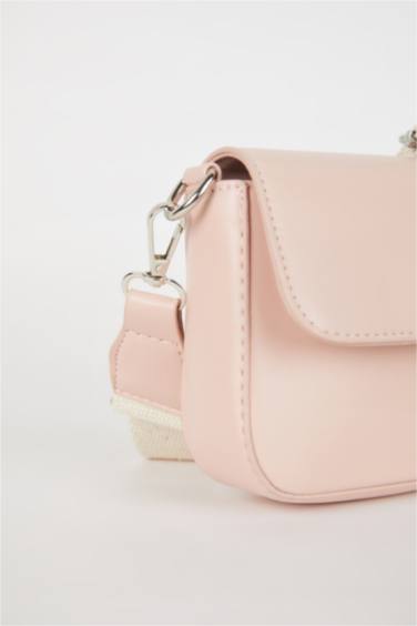 شنطة كروس بناتي