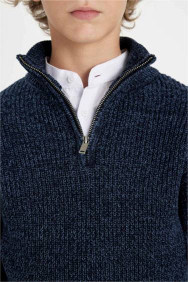 بلوفر اولادي تريكو قصة عادية بياقة عالية