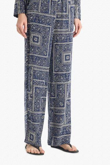 سروال بحر مطبوع من فيسكوز من Fall in Love