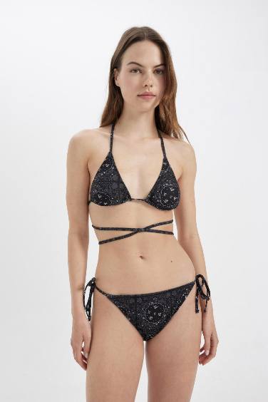 حمالة صدر بيكيني مطبوعة قصة عادية من Fall in Love