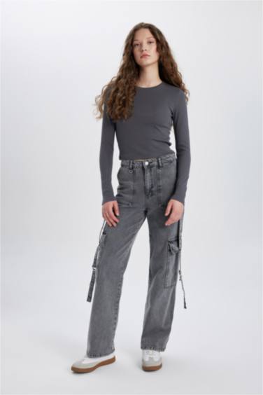 تيشيرت كم طويل سليم فيت مضلع برقبة مستديرة