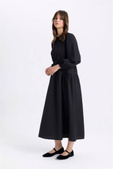 Crew Neck Poplin Long Sleeve Maxi Dress