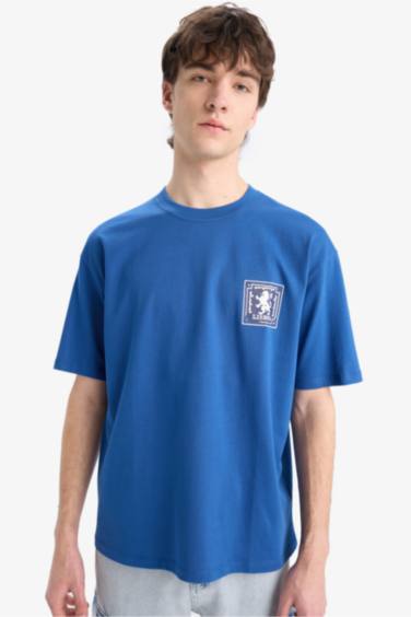 تيشيرت اوفر سايز مطبوع من الخلف برقبة مستديرة