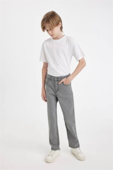 Boy Straight Fit Jeans