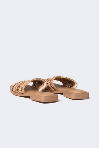 Woman Flat Sole Single Strap Straw Look Slippers