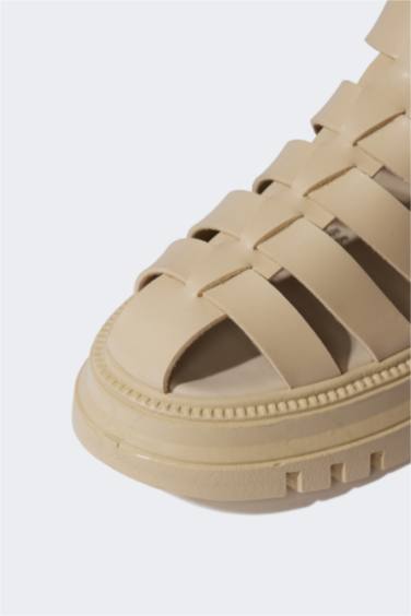 Kadın Yüksek Taban Suni Deri Sandalet - Görsel 5