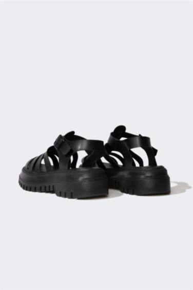 Woman High Sole Faux Leather Sandals