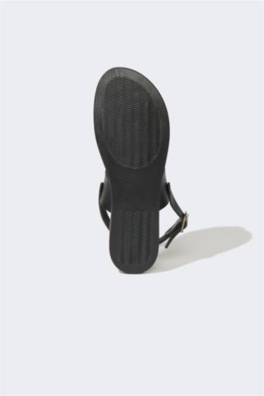 Woman Slip On Flat Sole Sandals