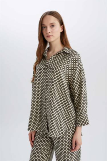 Рубашка стандартного кроя с узором