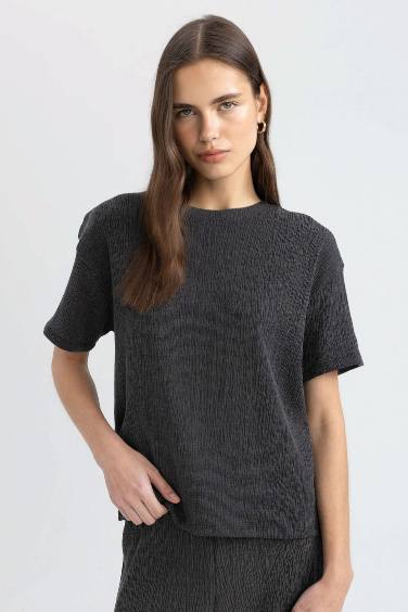 Relax Fit Crew Neck Crepe Short Sleeve T-Shirt