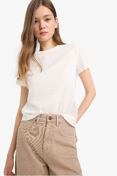 T-shirt basique à col rond et manches courtes Coupe régulière