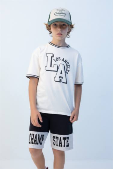 Boy Oversize Fit Crew Neck Printed T-Shirt