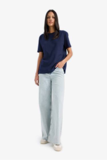 تيشيرت بيزك سادة نص كم قصة عادية برقبة مستديرة