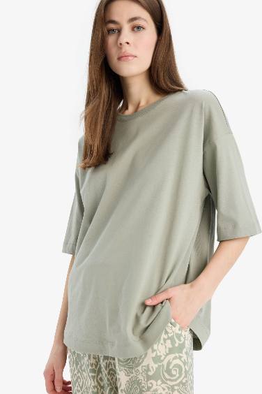 تيشيرت نص كم بيزك سادة اوفر سايز ورقبة مستديرة