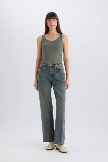 تانك توب بيزك مضلع سليم فيت بياقة مدورة