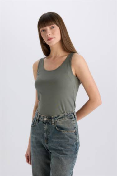 تانك توب بيزك مضلع سليم فيت بياقة مدورة