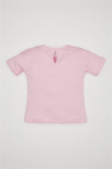 تيشيرت نص ردن بناتي بطبعة شعار وقصة عادية