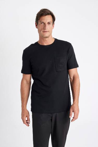 تيشيرت نص كم جيرسي أسود قصة عادية برقبة مستديرة