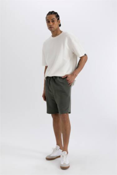 Slim Fit Pique Shorts