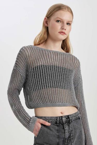 Pull avec coupe décontractée et à Col Bateau