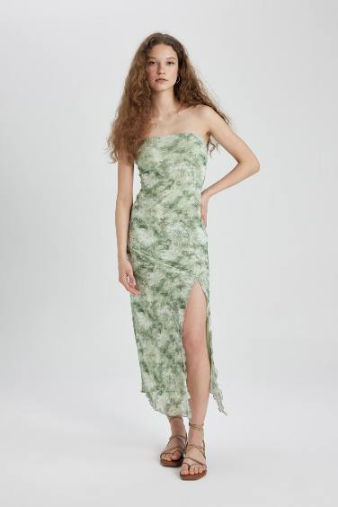 فستان ميدي تول نص كم بدون حمالات