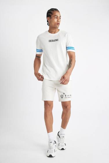 شورت قصير قصة عادية من ميلووكي باكس