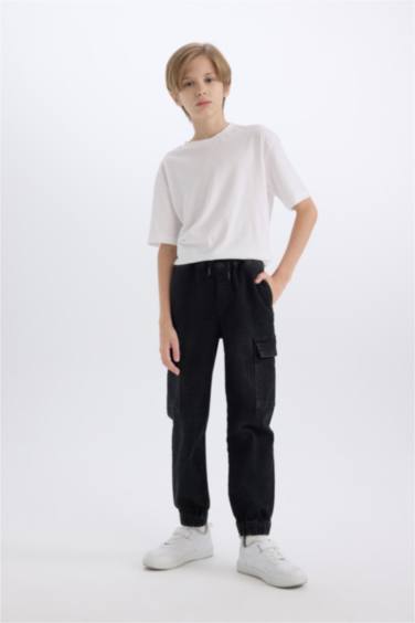 Boy Cargo Fit Jeans