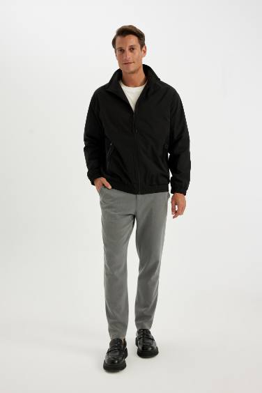 Regular Fit Dik Yaka Fermuarlı Cepli Mevsimlik Baharlık Ceket Mont