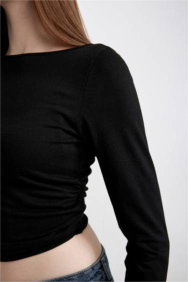 Loose Fit Crew Neck Back Printed T-Shirt