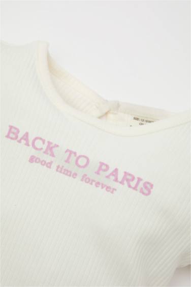 طقم بيبي بناتي بنطلون باراشوت وتيشيرت بطبعة شعار - قطعتين