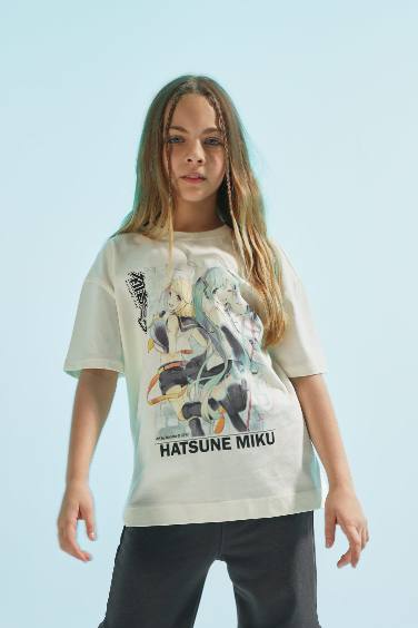 Oversize Fit Hatsune Miku Lisanslı Short Sleeve T-Shirt