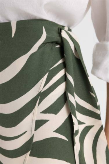 تنورة قصيرة منسوج بقصة A بخصر عالي