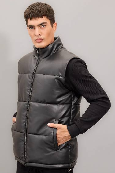 Waterproof Regular Fit Stand Collar Zippered Puffer Faux Leather Vest