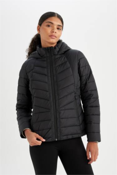 Su İtici Ultra Hafif Kapüşonlu Fermuarlı Mevsimlik Mont