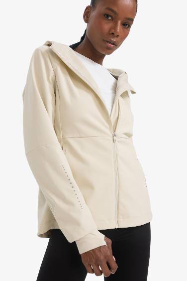DeFactoFit Su İtici Softshell Slim Fit Dar Kesim Kapüşonlu Fermuarlı Cepli Mevsimlik Yağmurluk